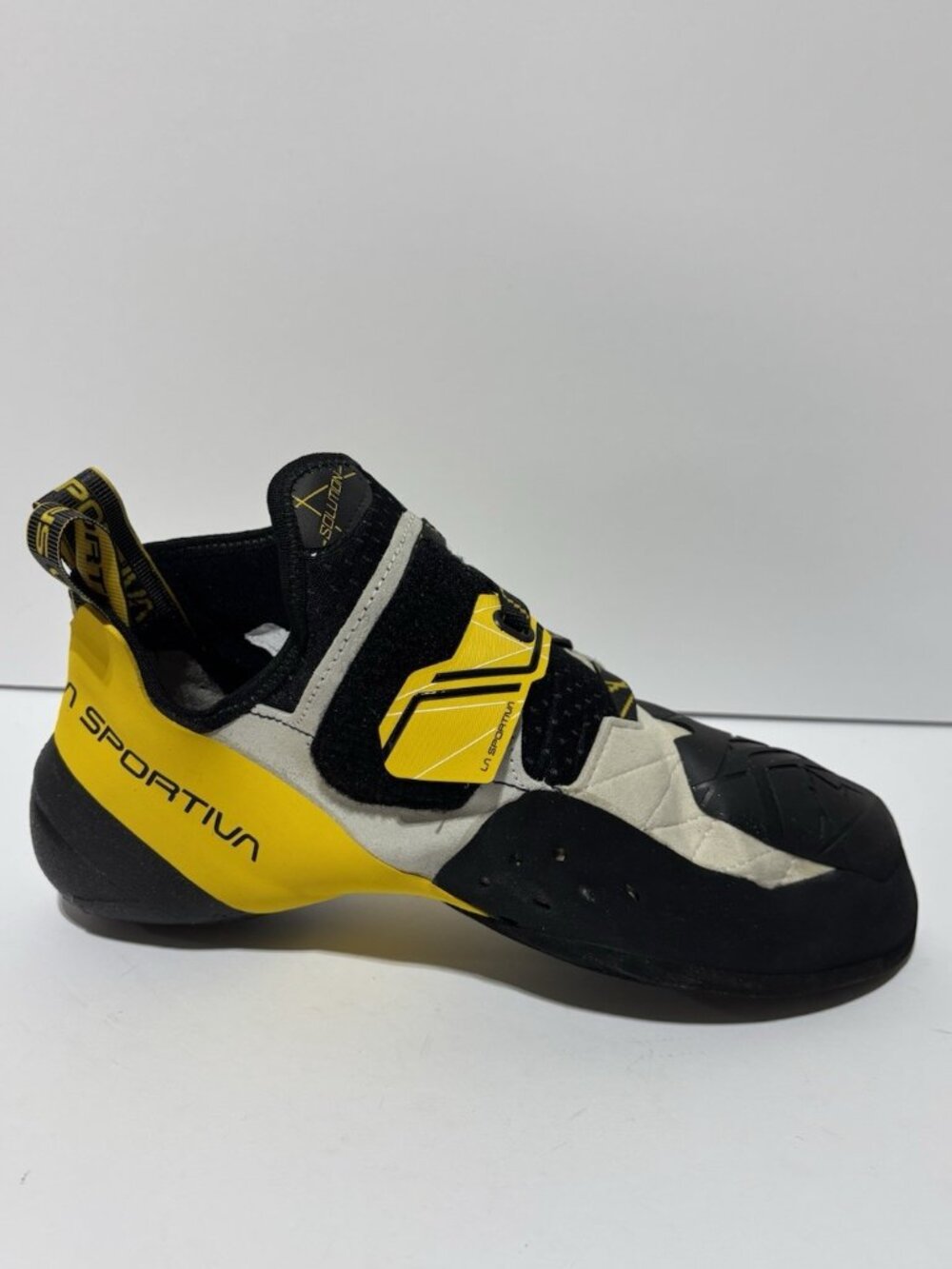 La Sportiva Men’s Solution Climbing Shoes, Size EUR 46, US 12.5 M